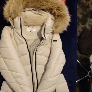 Laundry By Shelli Segal Cream Quilted Puffer with Faux Fur Trim Hood